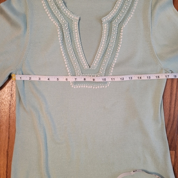 LOWEST PRICE Lightweight sweater w stunning detail - Picture 15 of 15
